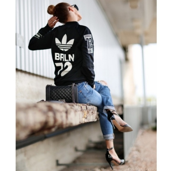 Chic🖤1972 Adidas Berlin Track Jacket S - Picture 6 of 6